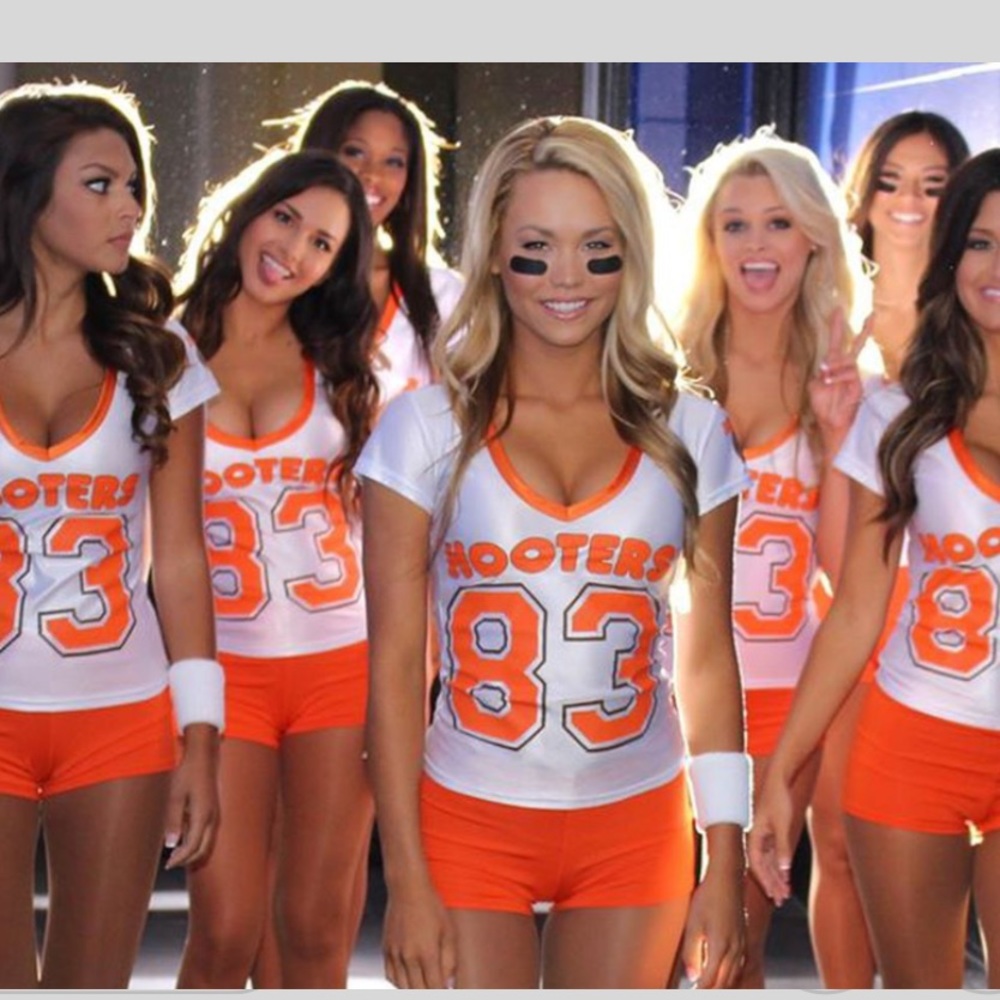 Hooters jersey